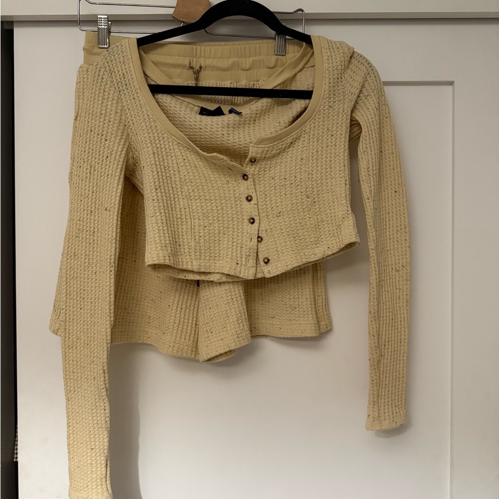 Urban Outfitters Cream Ribbed Crop Blouse